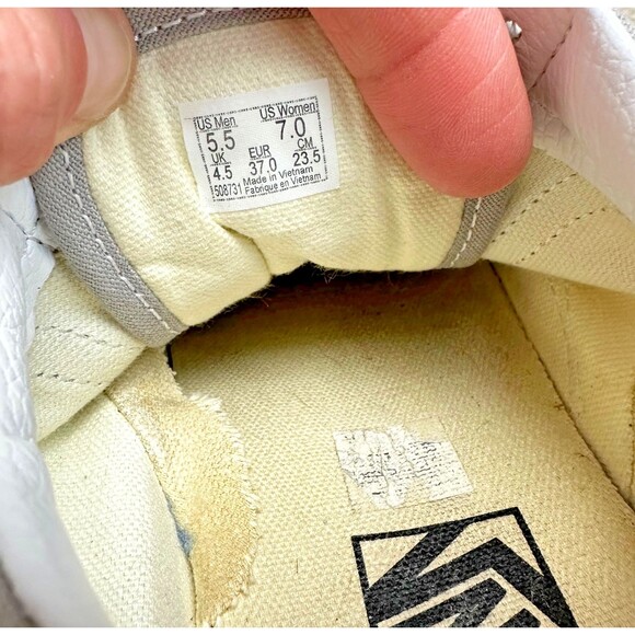 VANS Grey Suede Low Top Mens 5.5 Womens 7 - Picture 5 of 5